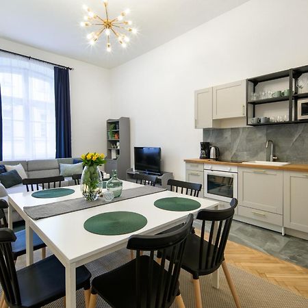 Wawelove Spacious 3 Bedroom Apt 1 Min To Main Sq! Красков Екстериор снимка